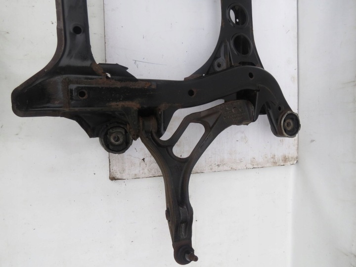 POUTRE MOTEUR CHÂSSIS AVANT PORSCHE CAYENNE 4.8 V8 7L0499314A AUDI Q7 TOUAREG