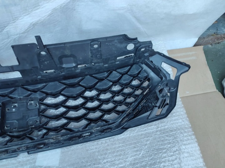 GRILLE CALANDRE RADIATEUR SEAT ATECA 2019 575853654N