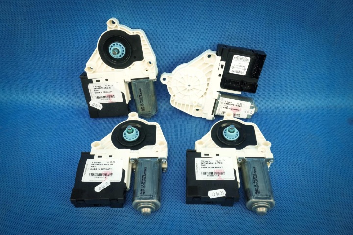 MOTEUR VITRES CONTRÔLEUR AVANT VW GOLF V 5K0959701A