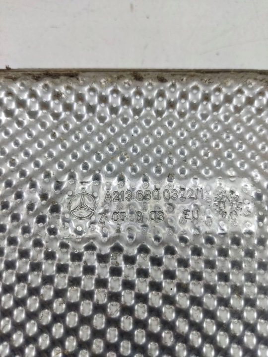 MERCEDES-BENZ E W213 2019 PROTECTION THERMIQUE ÉCHAPPEMENT A2136800322