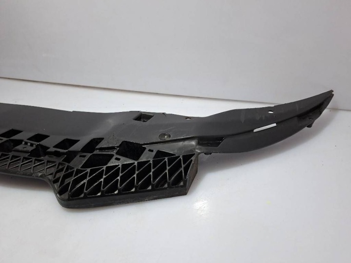 AUDI A3 8P PROTECTION SOUS PARE-CHOCS AVANT SPOILER DOUBLURE AVANT 8P0807233