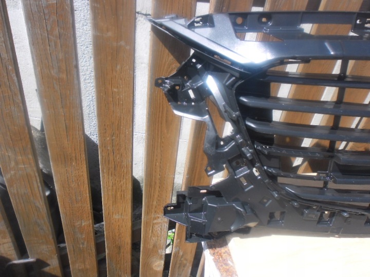 CALANDRE GRILLE AVANT RADIATEUR MAZDA 2 IV 14