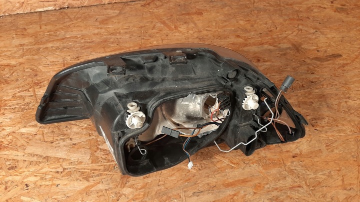 PHARE AVANT DROITE SEAT IBIZA 6L 6L1941006A