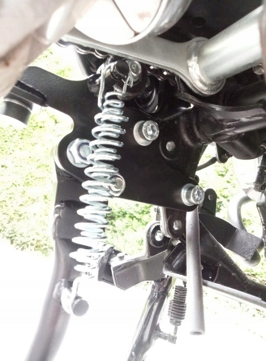 SUZUKI DL800 SE/RE CONNECTEUR SUPPORT CENTRALE RENFORCÉE
