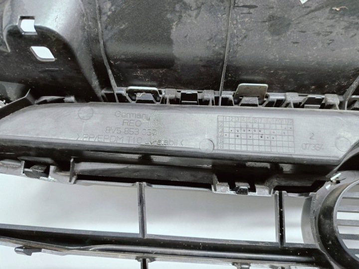 AUDI A3 S3 8V BERLINE 13- CALANDRE GRILLE PARE-CHOCS AVANT 8V5853651