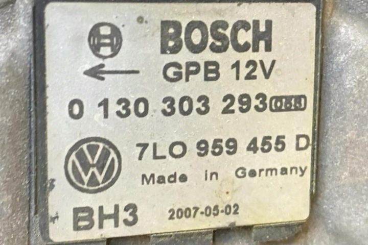 PANNEAU AVANT VW TOUAREG (7P5) 0130303293 2.5L DIESEL 180KW 2008