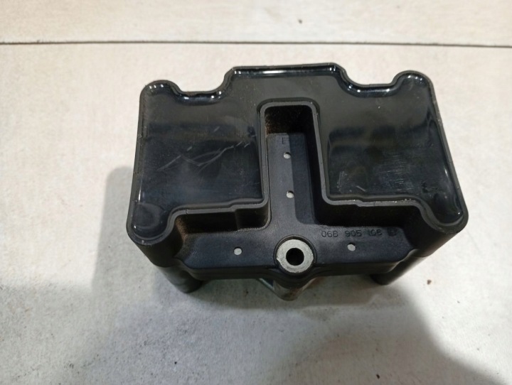 BOBINE ALLUMAGE VW BORA 1.4 16V 06B905106A