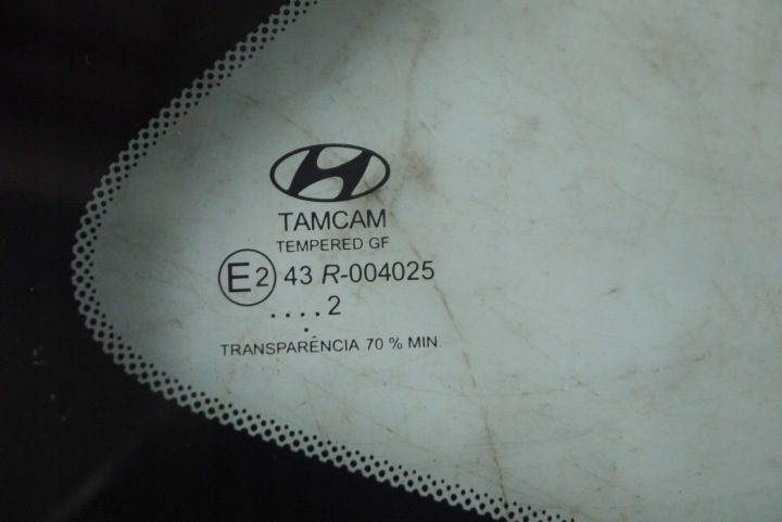 HYUNDAI I20 III 22R VITRE CARROSSERIE DROITE ARRIÈRE PETITE TROJKATN 87820-Q0XX0