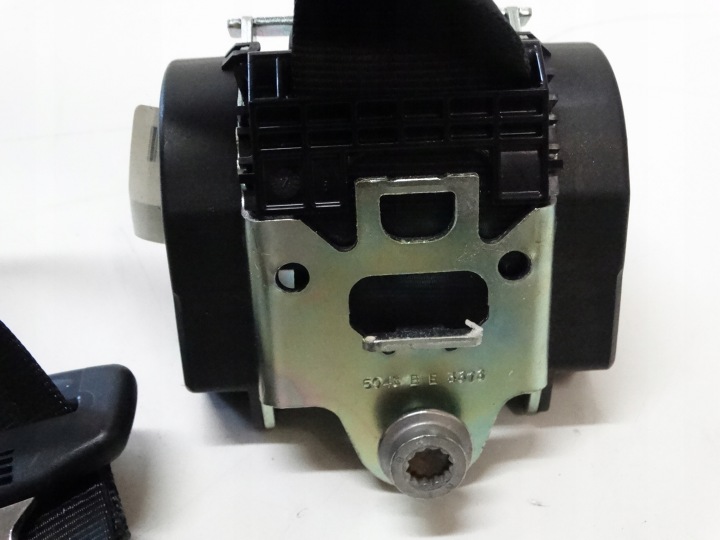 CEINTURE DE SÉCURITÉ GAUCHE ARRIÈRE VW GOLF VI 617980700