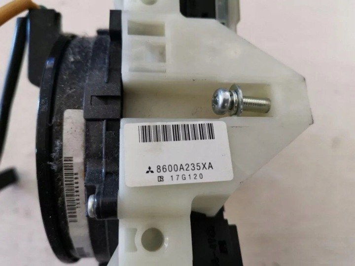 MANETTES MITSUBISHI COLT VI (Z3_A, Z2_A) 8600A235XA 1.3L GASOLINE 70KW 2006