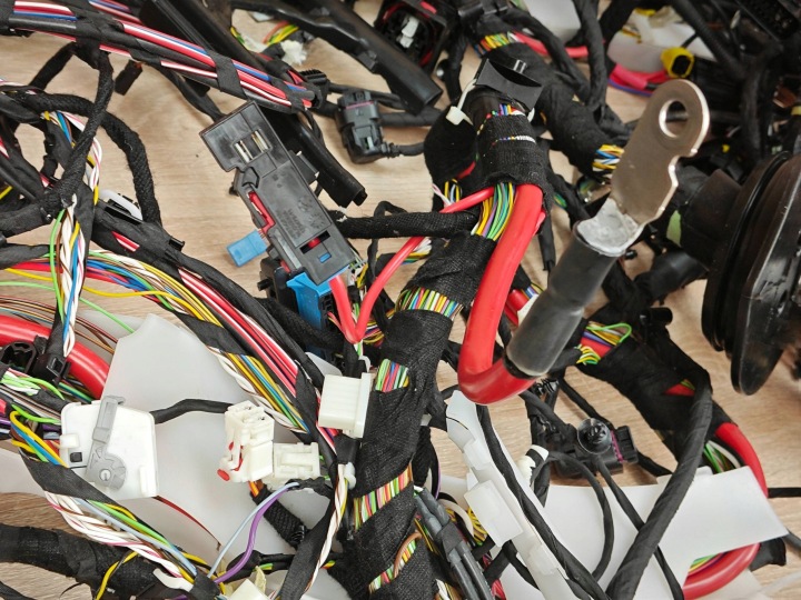 ORIGINE FAISCEAU DE CÂBLES INSTALLATION ÉLECTRIQUE INTÉRIEUR CABINES MODULE X-DRIVE BMW G26 6807487 21KM