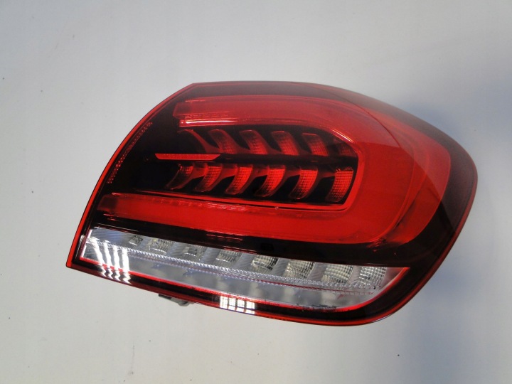 MERCEDES PHARE ARRIÈRE DROITE A CLASSE 177 W177 LED A1779068202