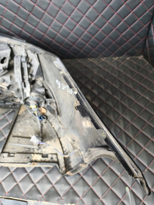 VOLVO S80 II 06-09 PARE-CHOCS AVANT AVANT LAVE-GLACES PEINTURE 452-26