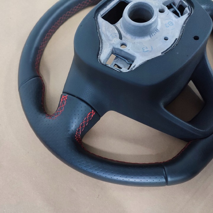 VOLANT MULTIFONCTIONNELLE SEAT IBIZA LEON ARONA FR