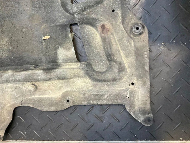PROTECTION MOTEUR BMW 5 (F10) 7184990 2.0L DIESEL 135KW 2011