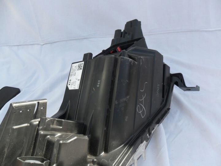 RENAULT ZOE PROJECTEUR DROIT AVANT PHARE DROITE AVANT AVANT COMPLET LED