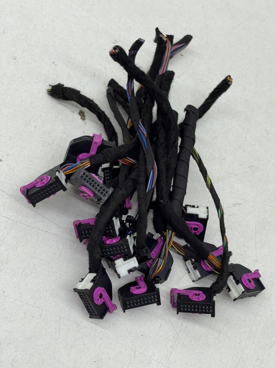 AUDI VOLKSWAGEN SEAT SKODA PUCE PUCE RACCORD FIL 5Q0972718