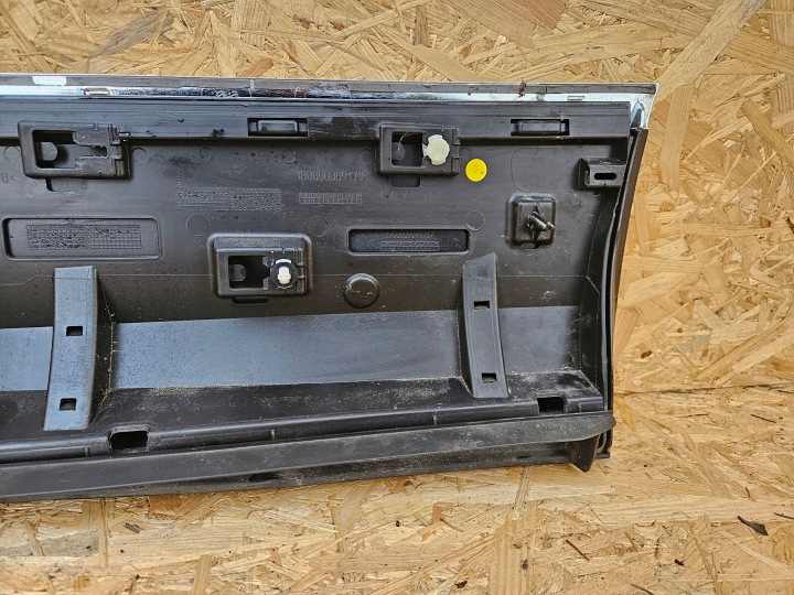MOULURE PORTES DROIT ARRIÈRE VW TIGUAN R LINE 5NA854950AH