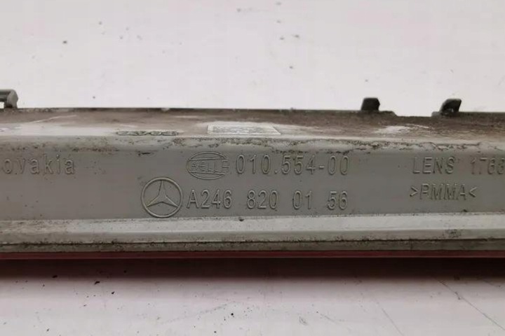 SUPPLÉMENTAIRE FEUX STOP MERCEDES-BENZ B (W246, W242) A2468200156 1.8L DIESEL