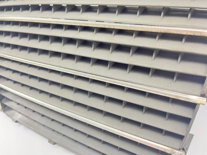 GRILLE CALANDRE GRILLE CALANDRE CAPOTS PORYWY AVANT MERCEDES W124 1248880223
