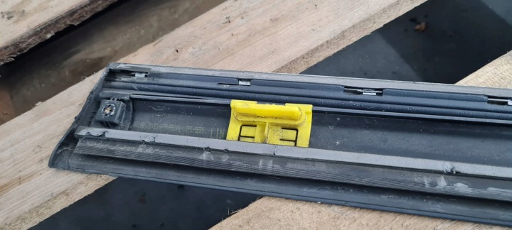 A6 C6 LIDT MOULURE PORTES GAUCHE GAUCHE AVANT CHROME 4F0853959J