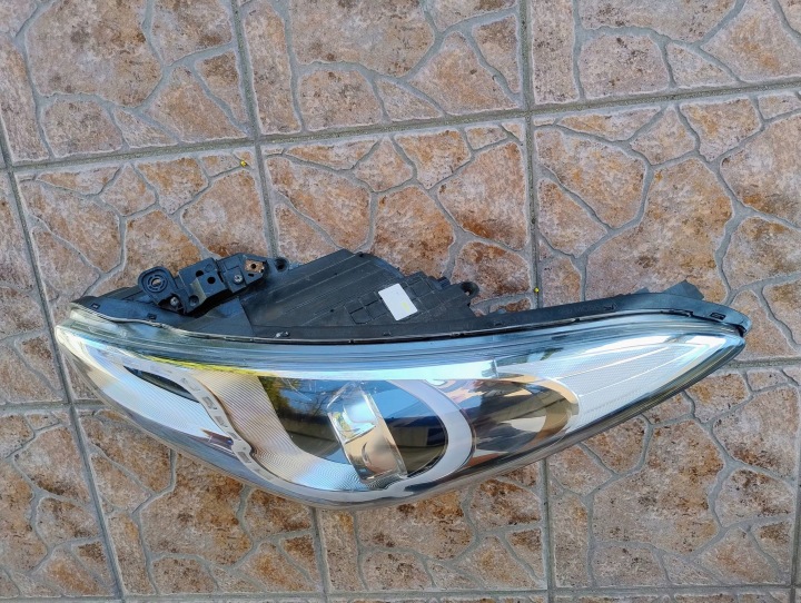 PHARE GAUCHE XÉNON LED HYUNDAI I40 92101-3Z100