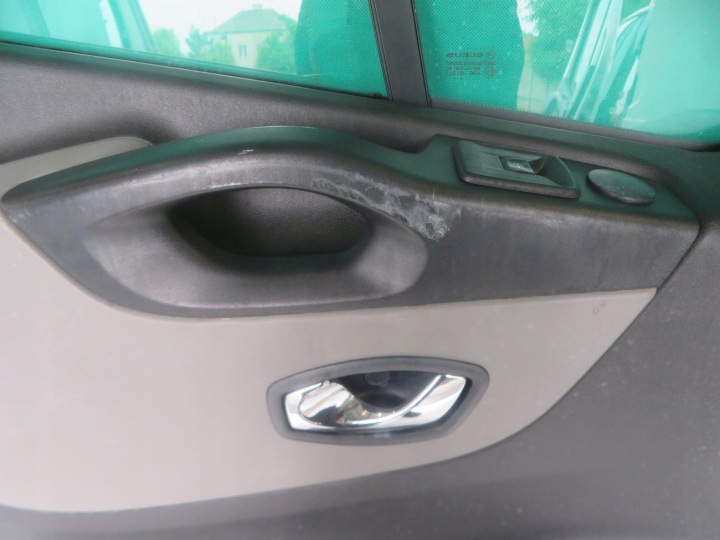 PORTES GAUCHE AVANT RENAULT TRAFIC OPEL VIVARO 24R