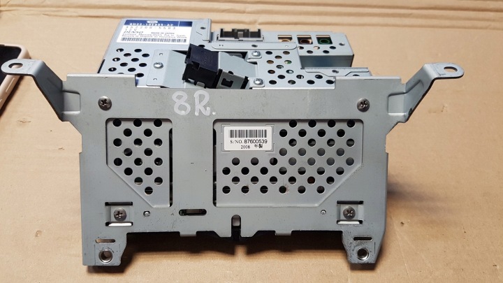 MONITEUR NAVIGATION SPORT L320 8H22-10E889-AC