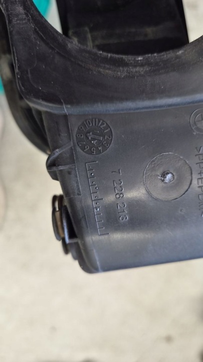 BOUCHON GOULOTTE DE REMPLISSAGE CARBURANTS BMW 6 F12 F13 7228213