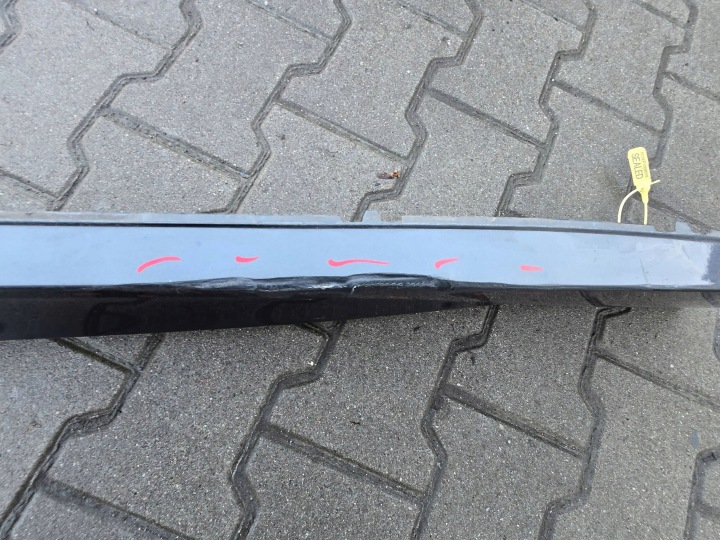 MOULURE REVÊTEMENT SEUIL GAUCHE CÔTÉ BMW 1 F20 F21 8051035