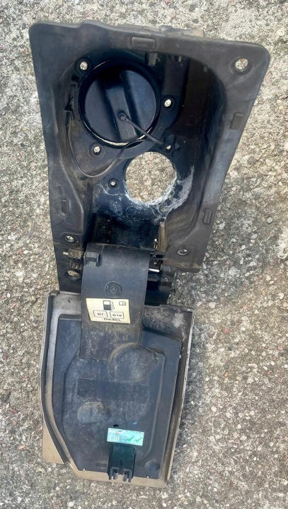 TRAFIC III TALENTO VIVARO II CLAPET GOULOTTE DE REMPLISSAGE CARBURANTS BOUCHON PROTECTION TEHNK