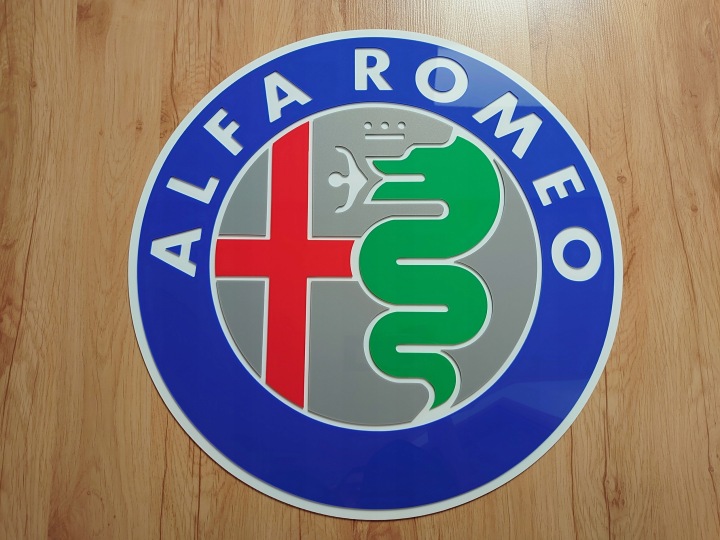 LOGO ALFA ROMEO SUR PAROIS CADEAU POUR FANA CHLOPAKA PACZKOMAT
