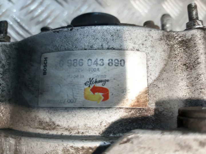 ALTERNATEUR 100A 28V BOSCH 0 986 043 890