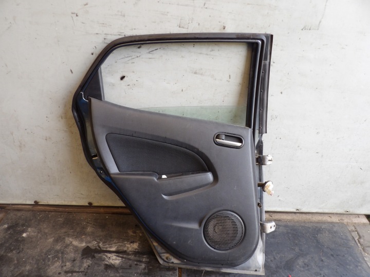 MAZDA 2 PORTES ARRIÈRE GAUCHE HAYON 5D CC33B