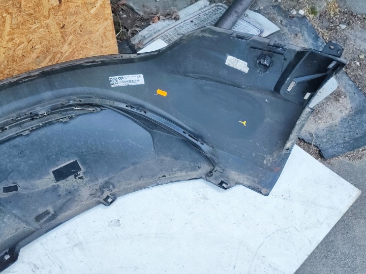 DIFFUSEUR DOUBLURE PARE-CHOCS ARRIÈRE AUDI ETRON E-TRON 4KE 4KE807521B