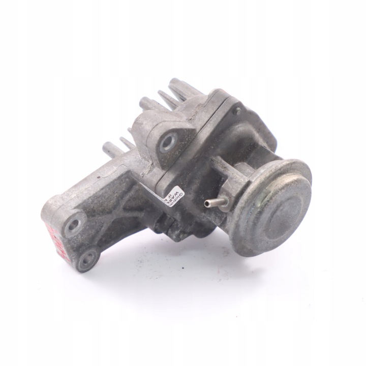 MERCEDES W204 M271 ESSENCE SOUPAPE RECYCLAGE GAZ D'ÉCHAPPEMENT EGR A0021409060