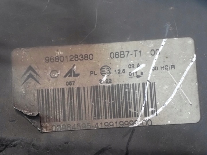 CITROEN C2 03-08 PHARE PROJECTEUR GAUCHE 9680128380