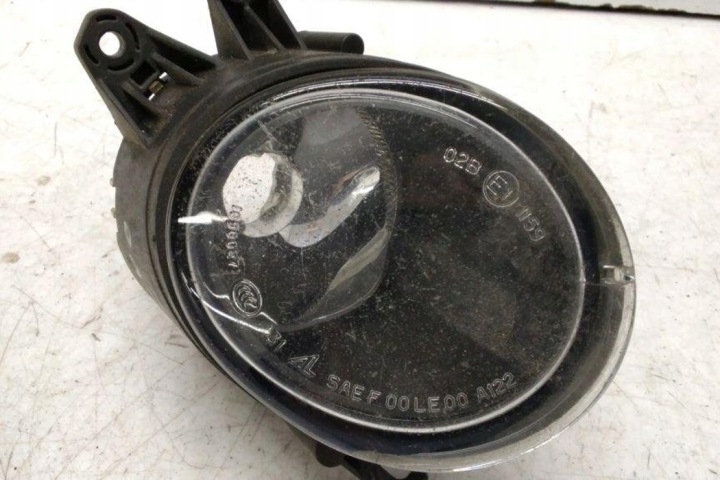 PHARES ANTIBROUILLARD DROIT AVANT VOLVO S40 II (MS) 0305065002 2.0L DIESEL 100KW 2005