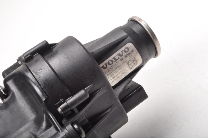 VOLVO 2.0 D2 D3 D4 COLLECTEUR ADMISSION 31431955 31293737 31405341