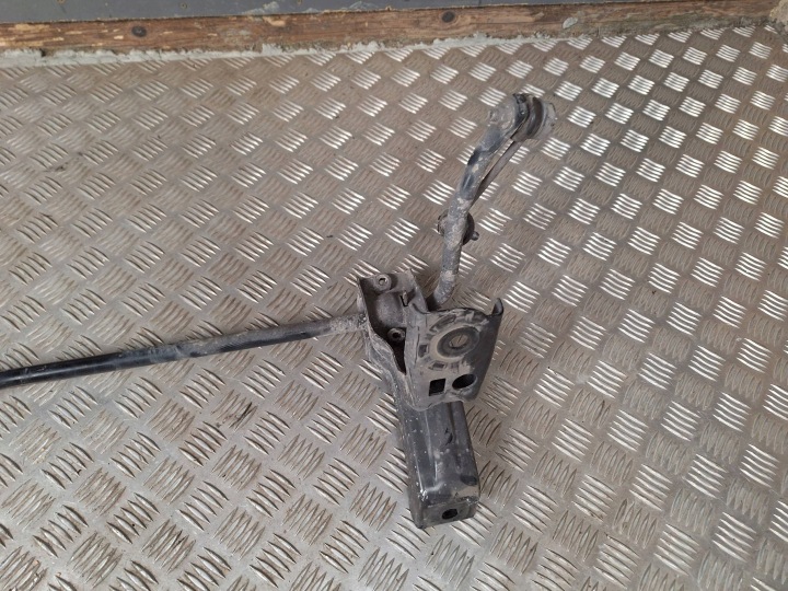 STABILISATEUR AVANT AVANT PEUGEOT 3008 II 9819390180