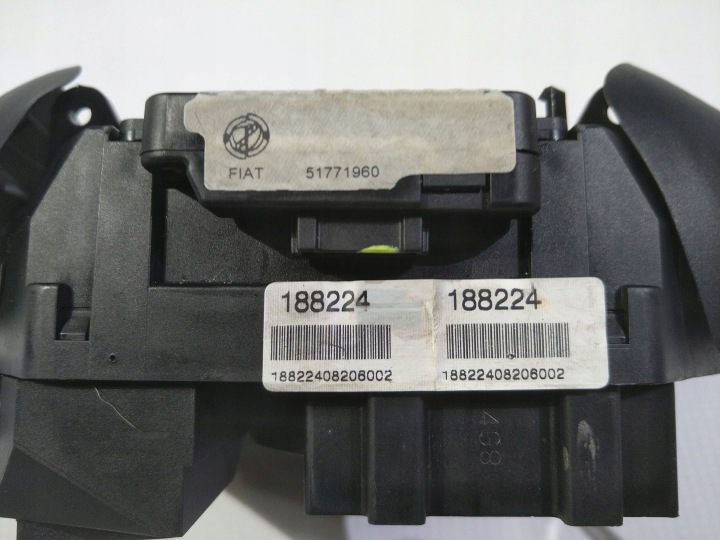 COMMUTATEUR COMPOSITE MANETTES ESSUIE-GLACES ENSEMBLE MASERATI GRANTURISMO 08-