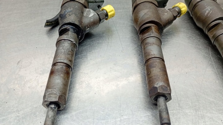 INJECTEURS ENSEMBLE 9635196580 CITROEN PEUGEOT 2.0 HDI