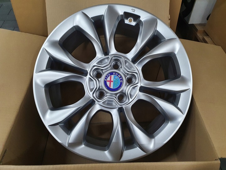 4 PIEZAS LLANTAS 17 5X110 CHEVROLET MALIBU, CADILLAC BLS 