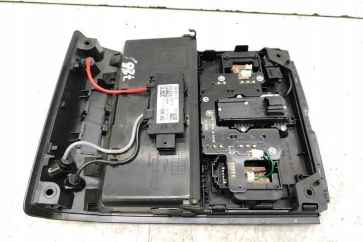 ÉCLAIRAGE INTERNE VW 5G0868837A 1.4L 2015