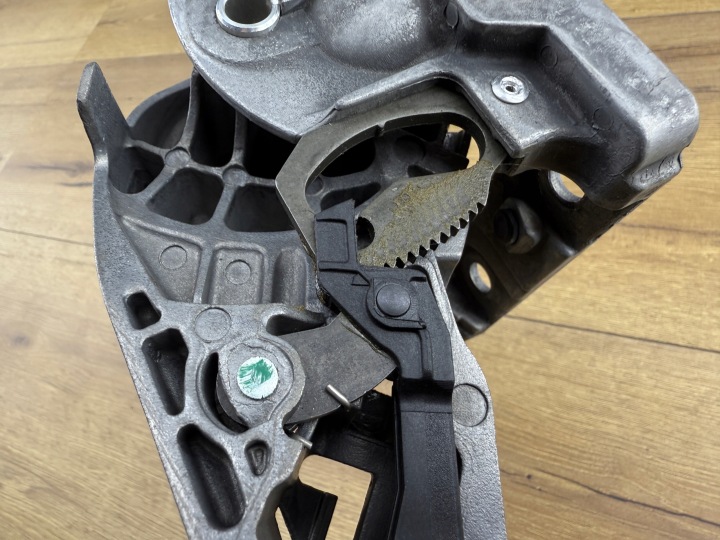 FREIN À MAIN LEVIER FORD FOCUS MK3 EUROPE ORIGINE