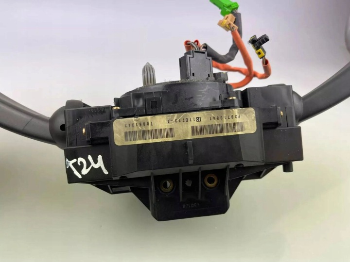 VOLVO V70 2013 MANETTE COMMUTATEUR CLIGNOTANTS ESSUIE-GLACES