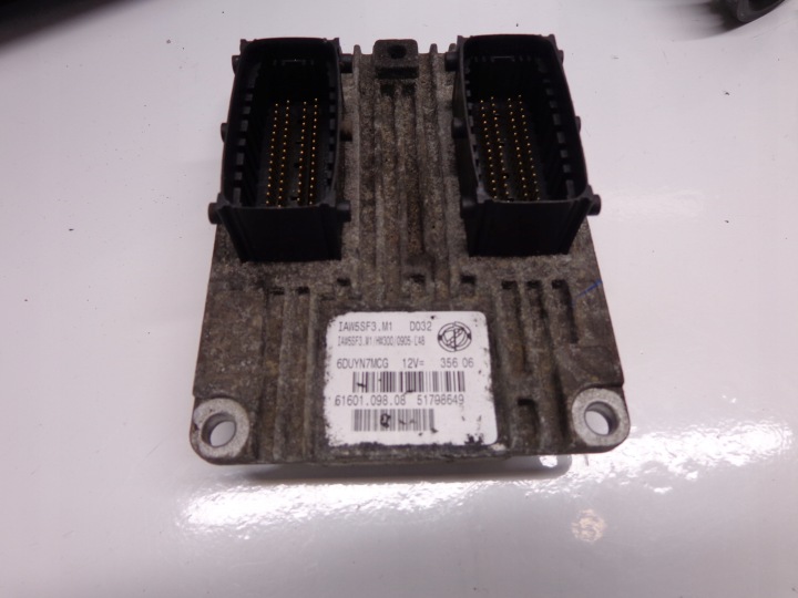 FIAT GRANDE PUNTO 1.2 8V KIT DE DÉMARRAGE ORDINATEUR MOTEUR 51798649