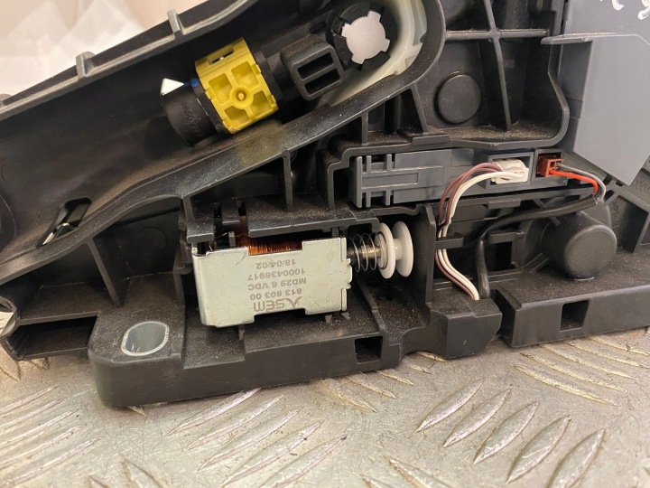 VOLVO XC90 2019 CRIC CHANGEMENTS VITESSE SUPÉRIEUR