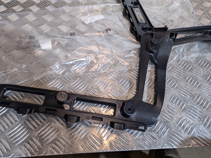 GLISSIÈRE FIXATION JOINTS DROIT GAUCHE FORD FOCUS MK3 UNIVERSEL