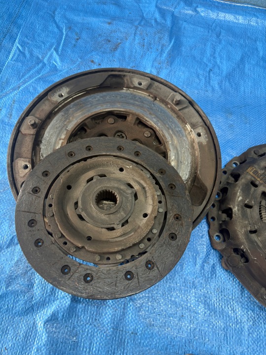 BMW F10 F20 F30 VOLANT BIMASSE EMBRAYAGE COMPLET 7638349